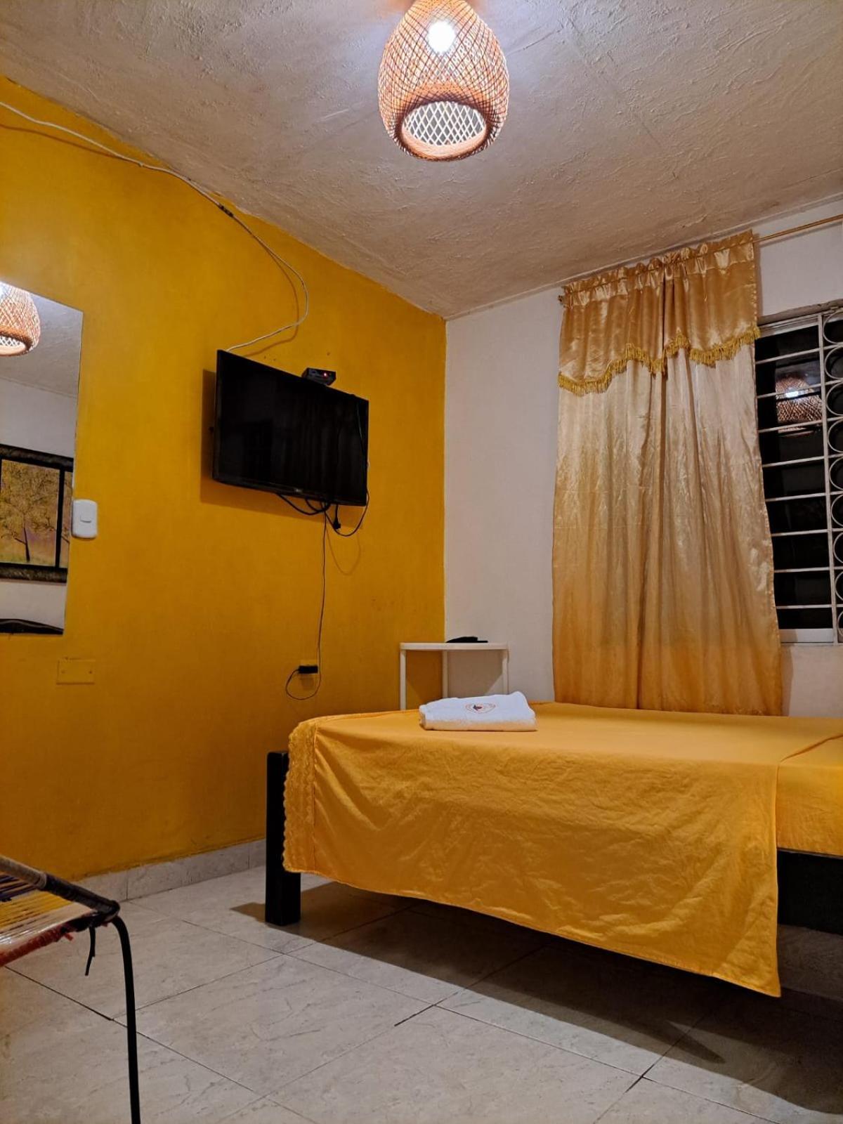 Hostel Shalom Adonai Cartagena Eksteriør billede