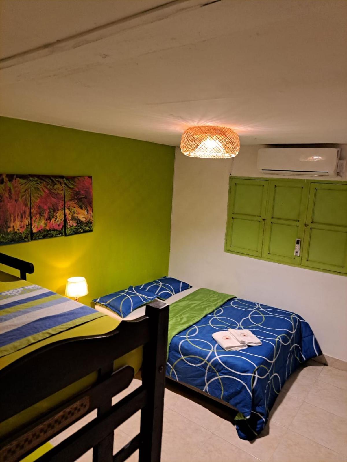 Hostel Shalom Adonai Cartagena Eksteriør billede