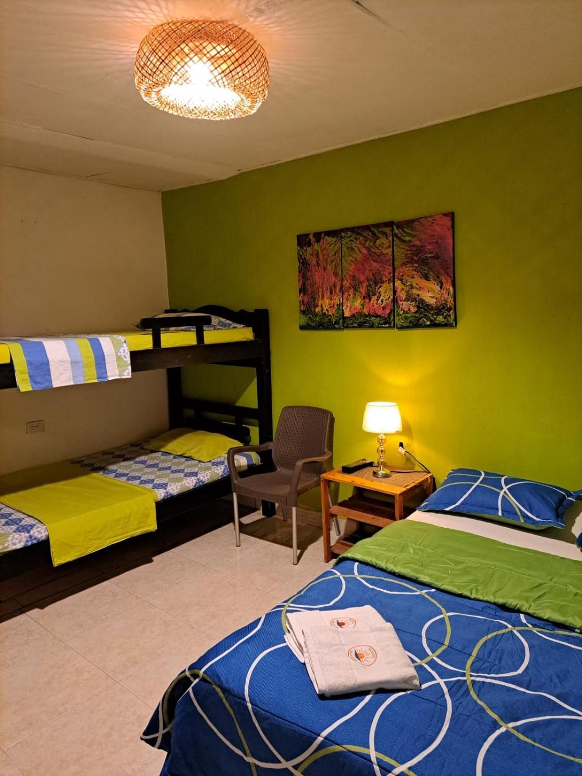 Hostel Shalom Adonai Cartagena Eksteriør billede