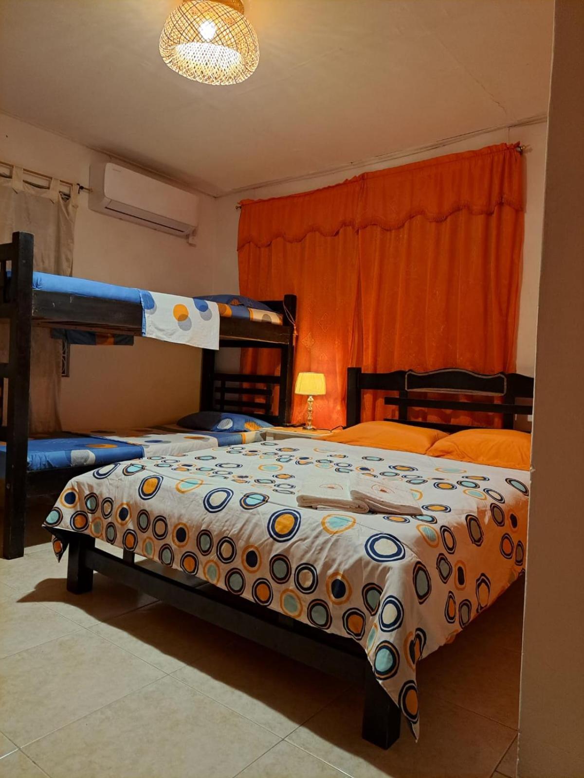 Hostel Shalom Adonai Cartagena Eksteriør billede